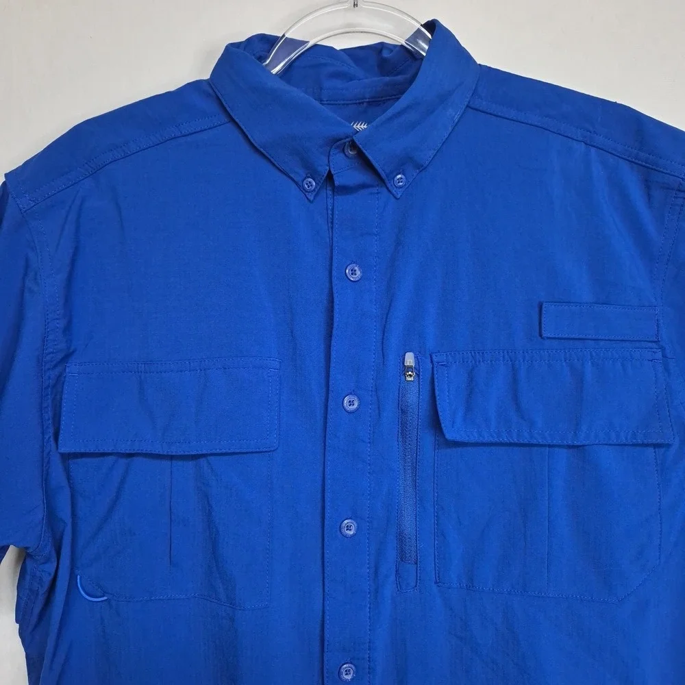 Silver Bait Mens Medium Fishing Shirt Blue Short Sleeve Vented Button Up Pockets